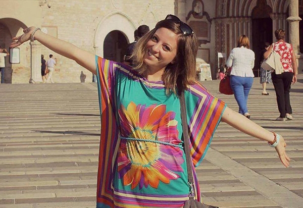 Da un paesino calabrese fino in Madagascar, Veronica Lombardo in partenza per mettersi al servizio di bambini africani