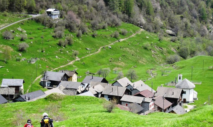 Domenica l'escursione "Le vie del Passato" in Ticino con il CAI Luino