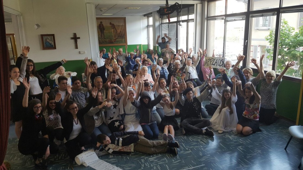 Luino: Dante e Picasso in visita al Mons. COMI, in occasione dell’iniziativa “Giù le mani dalla nostra scuola”
