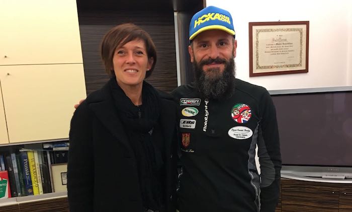 Il consigliere al Turismo di Luino, Laura Frulli, insieme a Filippo Menotti