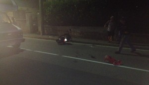 Il luogo dell'incidente di ieri sera tra la moto ed il camper, in via Asmara a Luino