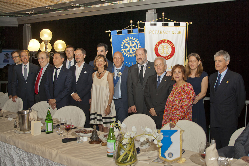 "Rotary Club Laveno Luino Alto Verbano": Tullio Macchi nuovo presidente, subentra ad Angelo Ferloni