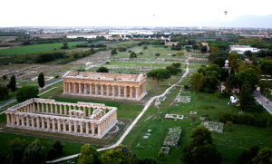 Il sito archeologico di Paestum (it.wikipedia.org)