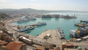 Il Porto di Ancona (wikipedia.org)