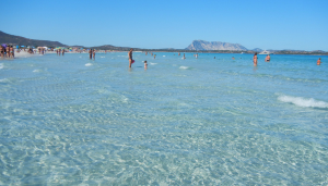 La spiaggia di San Teodoro, in Sardegna (ioamoiviaggi.it)