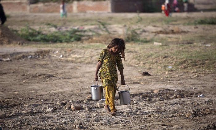 Acqua potabile, emergenza in zone di crisi. Oxfam: "Una corsa contro il tempo per la sopravvivenza"