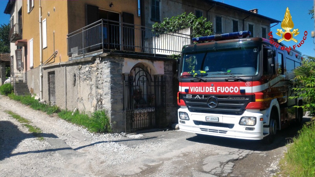 Besozzo: a fuoco una caldaia, donna in ospedale