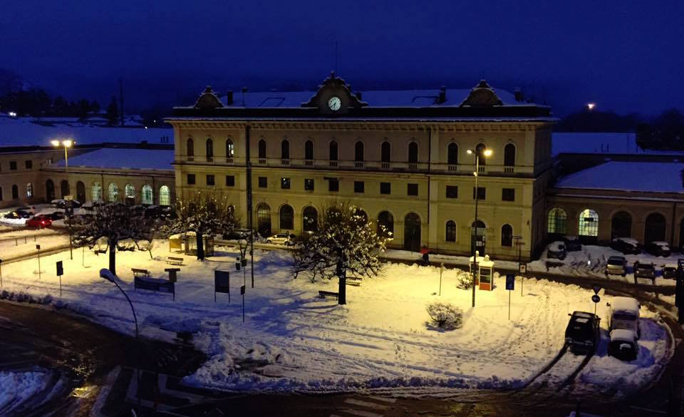 Piazza Marconi a Luino (Foto Marco Cattaneo)