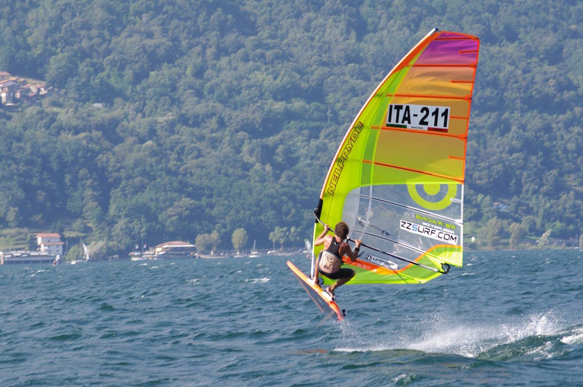 Windsurf, "Slalom NordOvest 2016": è il luinese Christopher Frank a conquistare il titolo