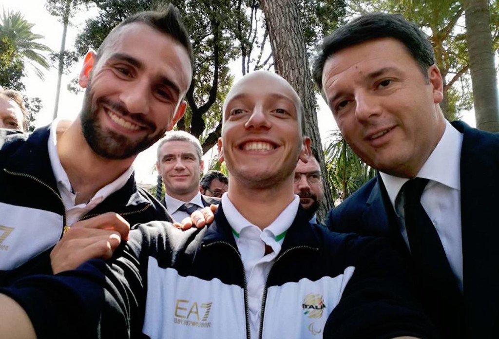Un selfie direttamente dal Quirinale: Federico Morlacchi con il premier Matteo Renzi