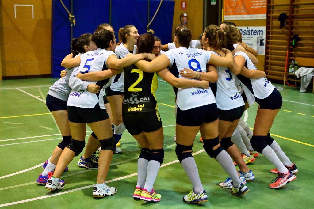 L’Opel Passeri Luino Volley schianta Caronno Varesino, il debutto stagionale si chiude 3-0