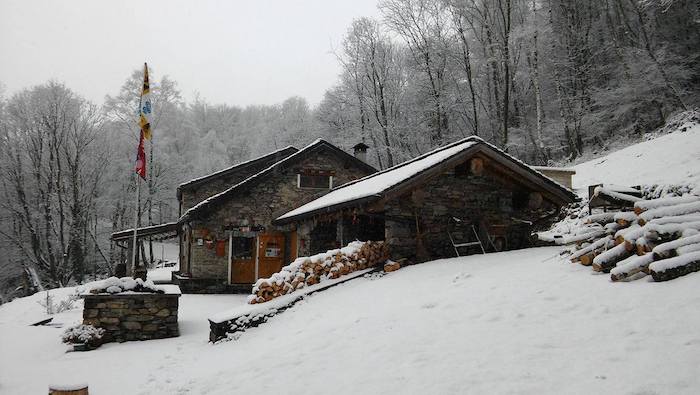 Neve sui monti del luinese, ecco le foto dall'Alpe Bovis di Dumenza
