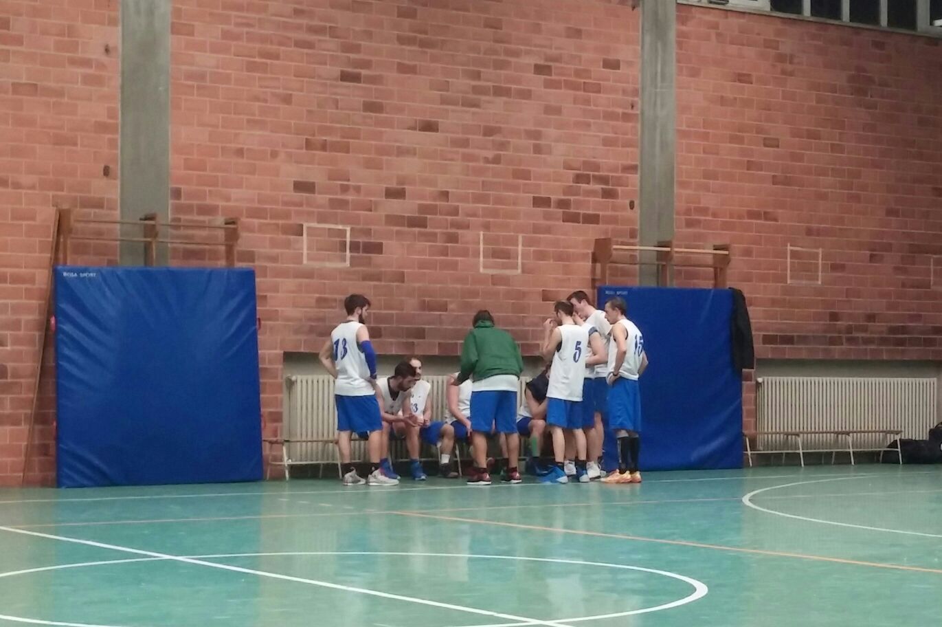 Basket Verbano sprecone e punito: all'intervallo +20, ma i Pink Panthers si impongono in rimonta (77-75)