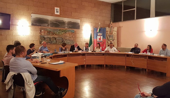 Lavena Ponte Tresa: rendiconto 2016 e regolamenti al centro della seduta consiliare. Ecco com'è andata