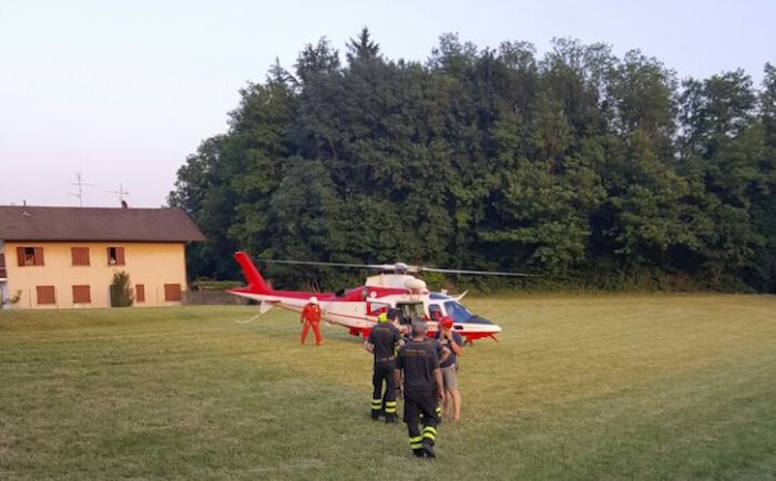 Una gita in montagna con i cani si trasforma in una disavventura per tre giovani