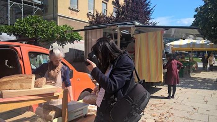 Grand Tour d'Italia, il mercato di Luino ancora protagonista grazie all'Associazione Italiana Food Blogger