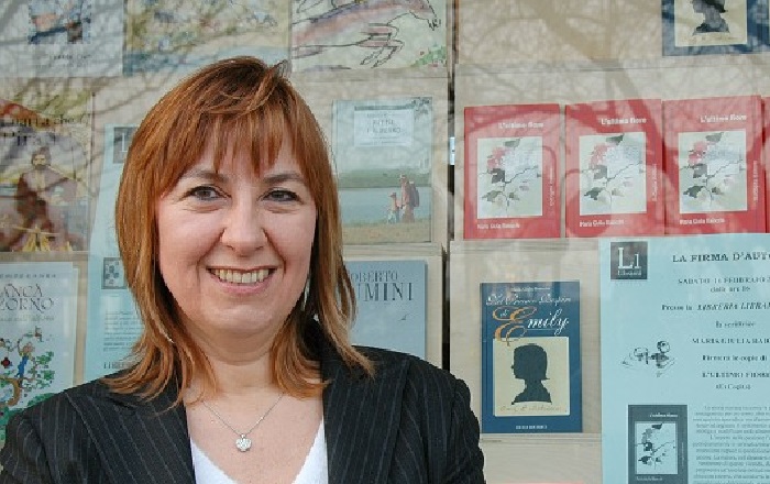 Luino, sabato la presentazione del libro di Maria Giulia Baiocchi "Come a teatro"