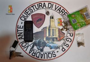 Spaccio di droga in centro: arrestato un giovane ed altri quattro ragazzi denunciati