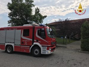 A Luino tre piani di scuola invasi dall'acqua, intervengono i Vigili del Fuoco