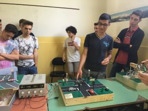 Il futuro passa dall'I.S.I.S. "Città di Luino" grazie agli studenti di terza Automazione. Ecco tutti i progetti