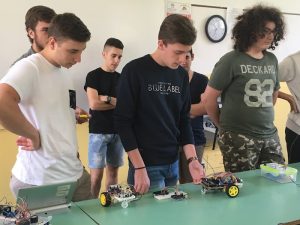 Il futuro passa dall'I.S.I.S. "Città di Luino" grazie agli studenti di terza Automazione. Ecco tutti i progetti