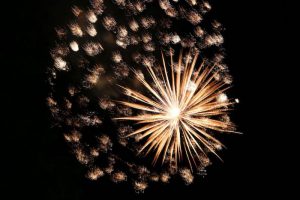 In settemila invadono Luino, un sabato da incorniciare tra processione e fuochi d'artificio (Foto © Davide Boldrini)