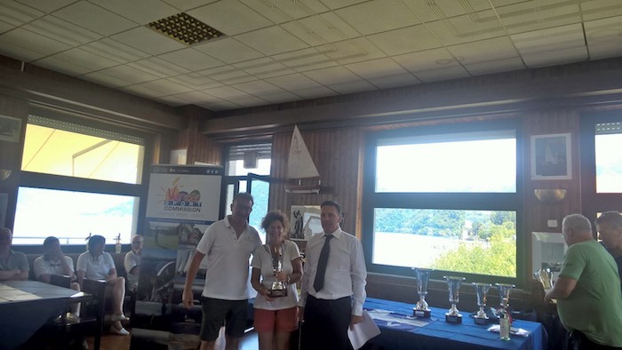La vela e la classe Dinghy protagonisti a Luino: il lago Maggiore incorona vincitori e partecipanti