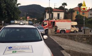 Batte la testa mentre praticava sport sul lago a Maccagno, ferito un turista 45enne