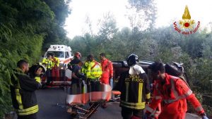 Scontro tra auto a Cuasso al Monte: quattro persone ferite, liberate dai Vigili del Fuoco