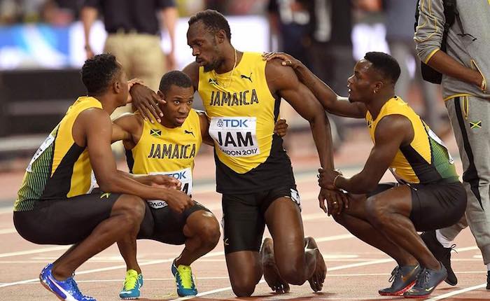 Addio choc all'atletica per Usain Bolt, il video dell'infortunio durante la finale della 4x100