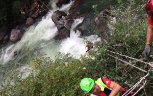 Secondo giorno di ricerche del 63enne sul fiume Tresa senza esito, si riprenderà domattina