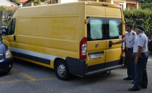 Guardia di Finanza, sequestrati in dogana oltre 360kg di carne ed alimenti