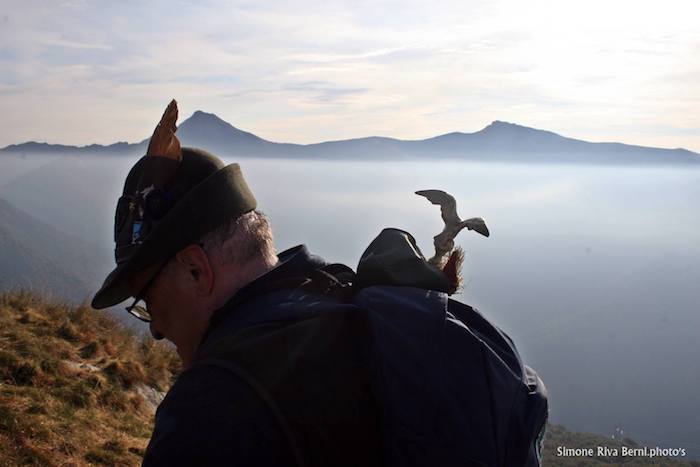 Gli Alpini di Veddasca sul Sasso Corbaro, il punto più alto della provincia di Varese