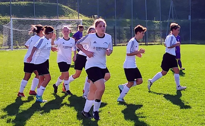 Calcio femminile: l'Alto Verbano va in vantaggio di due gol con Gippini ma poi crolla