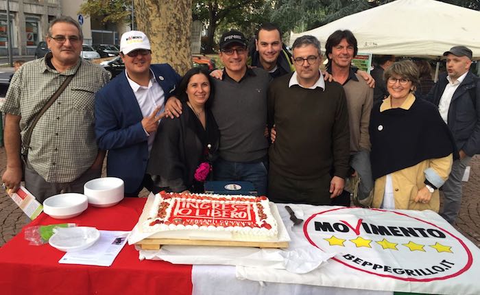 Una bella festa ieri a Luino: confronto tra grillini, realtà locali, associazioni e cittadini