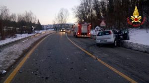 Cugliate Fabiasco, frontale tra due auto