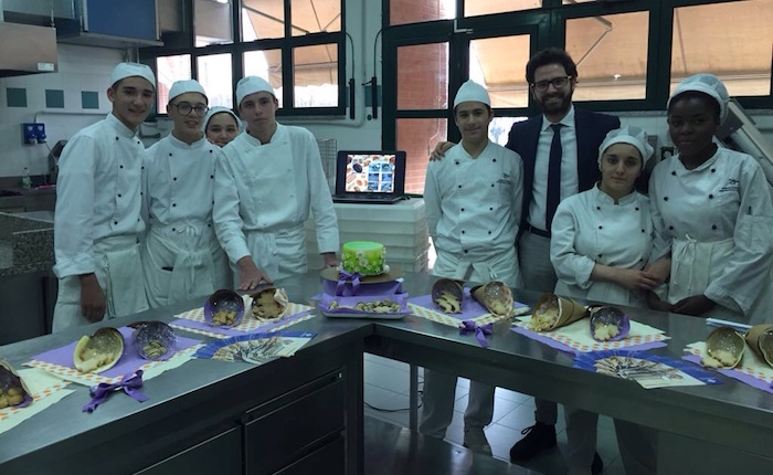 Open Day per la formazione professionale, in centinaia da tutta la provincia per guardare al futuro Open Day per la formazione professionale, in centinaia da tutta la provincia per guardare al futuro