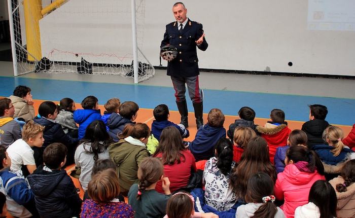 Gemonio, i bambini delle elementari in bicicletta: 