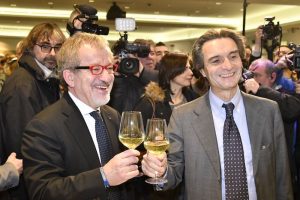Passaggio di testimone da Maroni a Fontana, giovedì sarà presentata la nuova giunta