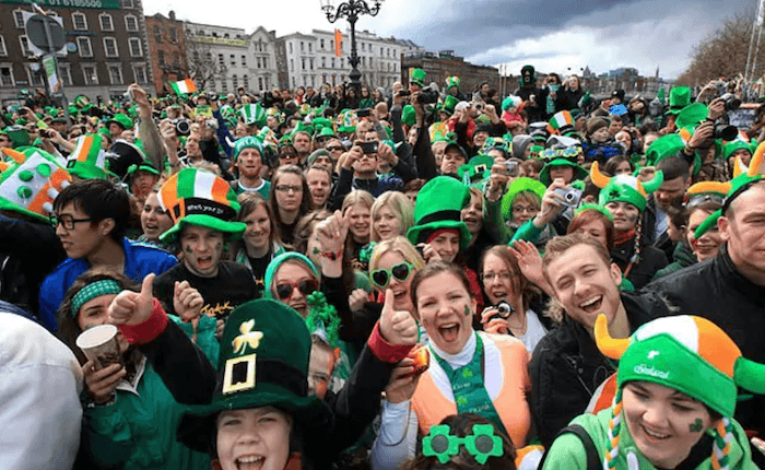 Oggi l'Irlanda festeggia San Patrizio, tra leggenda e tradizione popolare