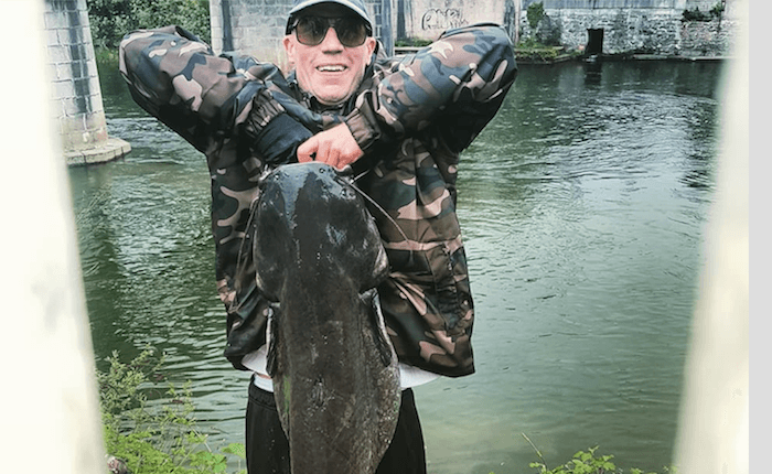 Luino, un luccio da 60kg nel fiume Tresa