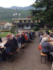 A Cuveglio una bella festa per i vent'anni del centro anziani "Primavera"