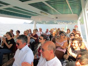 A Laveno Mombello aspettando il solstizio sulle onde del lago