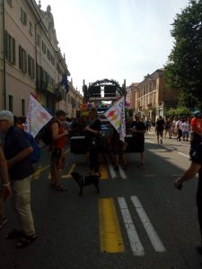 Varese Pride, una marea arcobaleno invade la città per i diritti civili