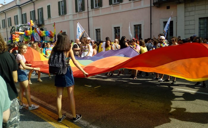 Varese Pride, una marea arcobaleno invade la città per i diritti civili