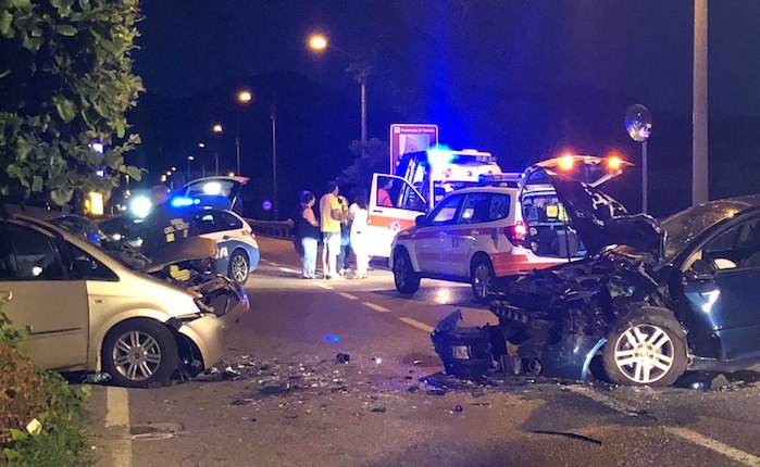 Incidente sulla statale a Mesenzana: quattro persone coinvolte, anche una 16enne ed un 27enne