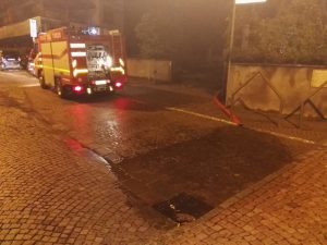 Il maltempo si abbatte sul territorio, frana sulla Luino-Gallarate. Linea bloccata