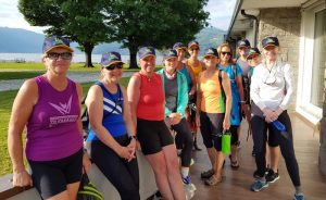 Da Usa e Australia dieci donne alla scoperta del lago Maggiore con la Canottieri Luino