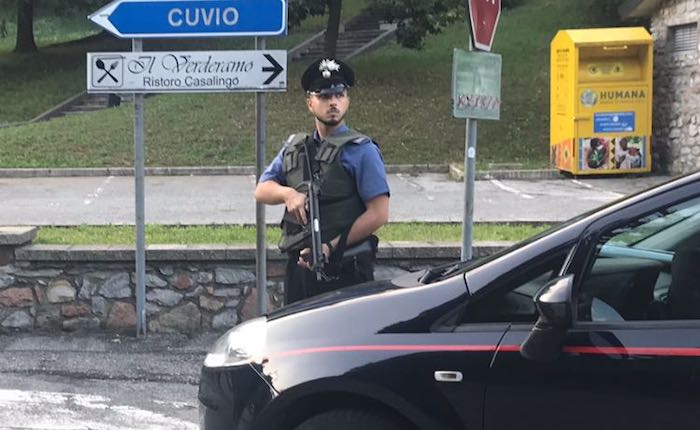 Fermato nei boschi della Valcuvia con 95 grammi di cocaina, arrestato 36enne