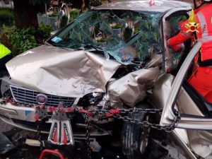 Incidente sulla statale a Mesenzana: quattro persone coinvolte, anche una 16enne ed un 27enne
